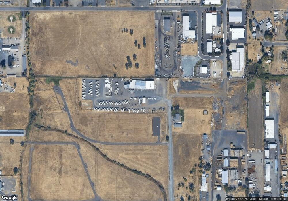 5205 Rainbow Dr, Central Point, OR 97502 - photo 1