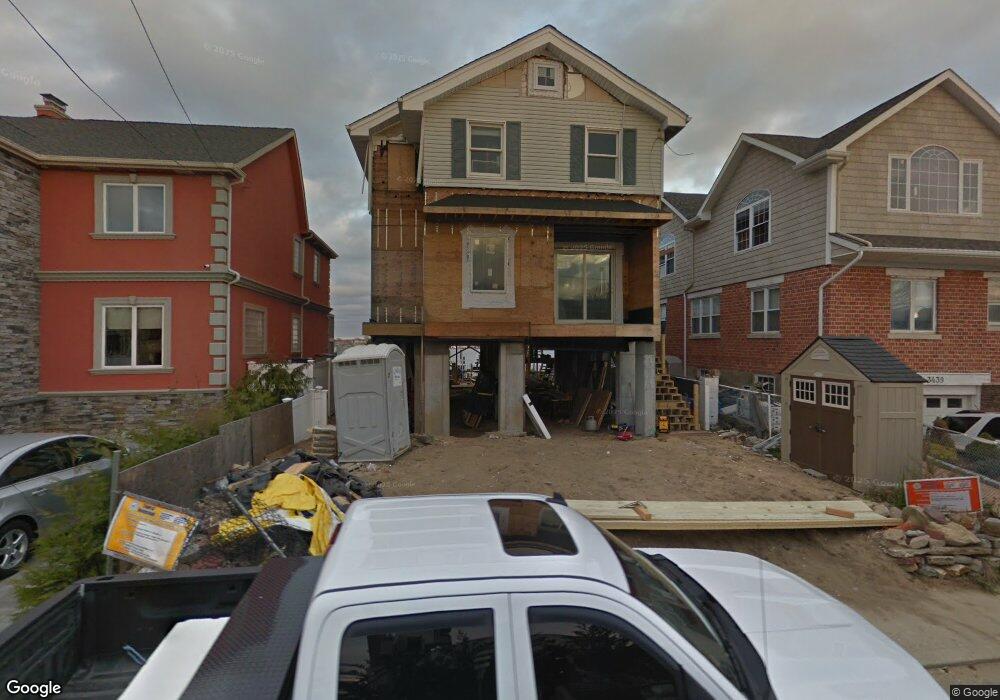 3433 Bay Front Place unit Main, Baldwin, NY 11510 - photo 1