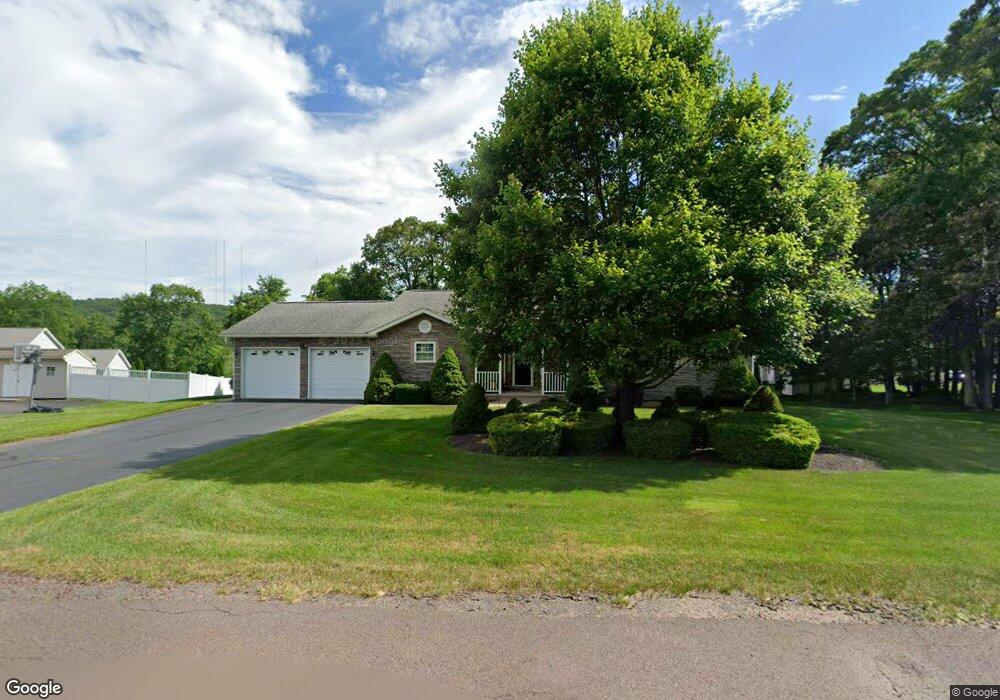 232 Circle Dr, Mountain Top, PA 18707 - photo 1