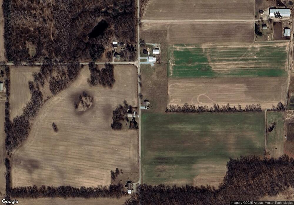 18576 Cedar Rd, Tippecanoe, IN 46570 - photo 1