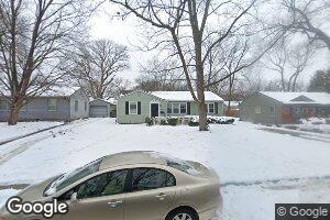917 Sunset Dr, Lawrence, KS 66044