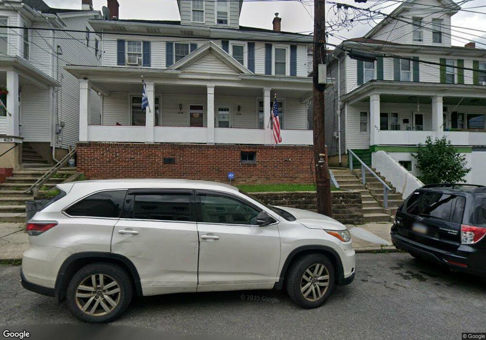 624 Arlington St, Tamaqua, PA 18252 - photo 1