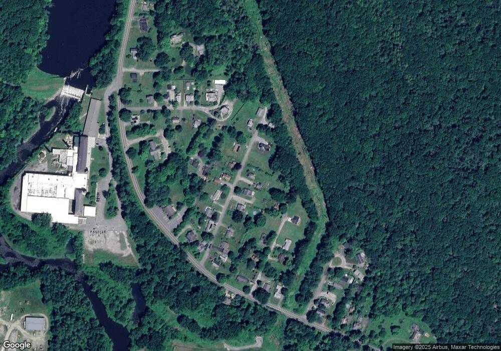 12 Maple St, Great Barrington, MA 01230 - photo 1