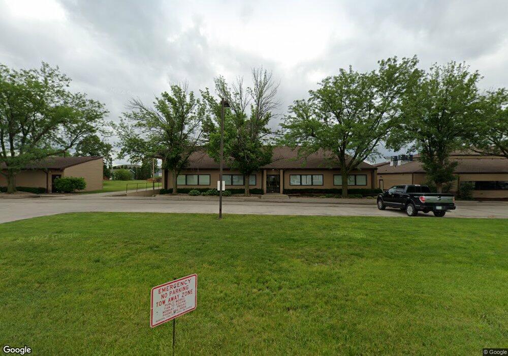 4049 21st Ave SW unit 2, Cedar Rapids, IA 52404 - photo 1