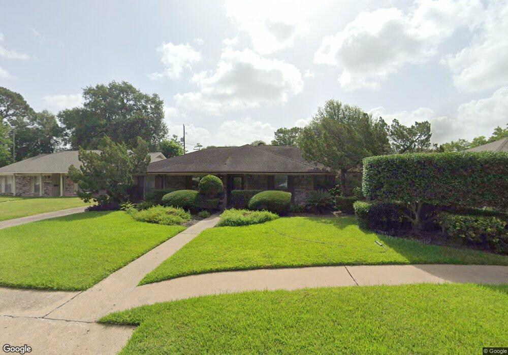 5422 Candletree Dr, Houston, TX 77091 - photo 1