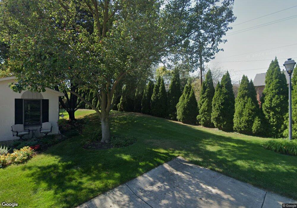 1117 Canterbury Ct, Indianapolis, IN 46260 - photo 1