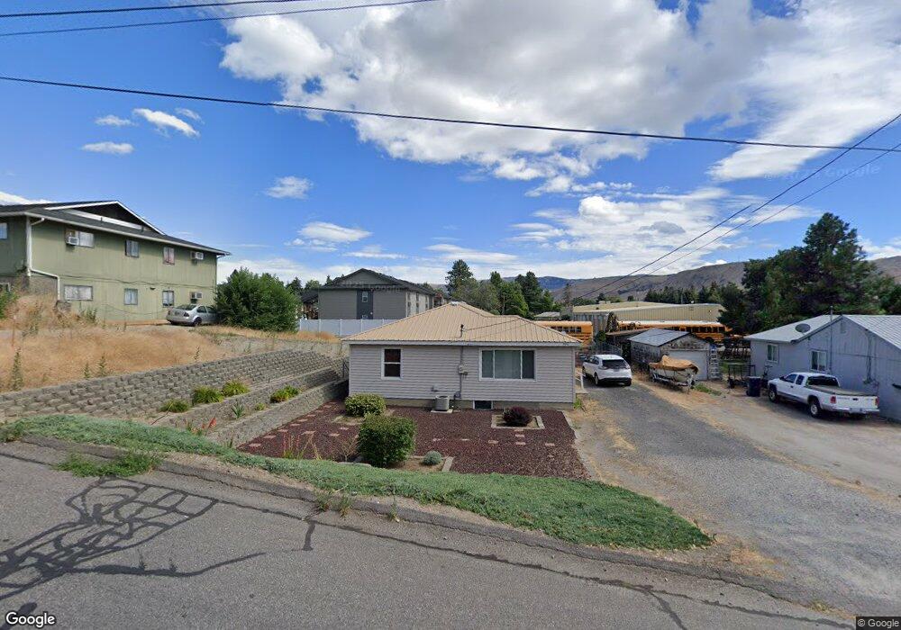 396 7th St NE, East Wenatchee, WA 98802 - photo 1
