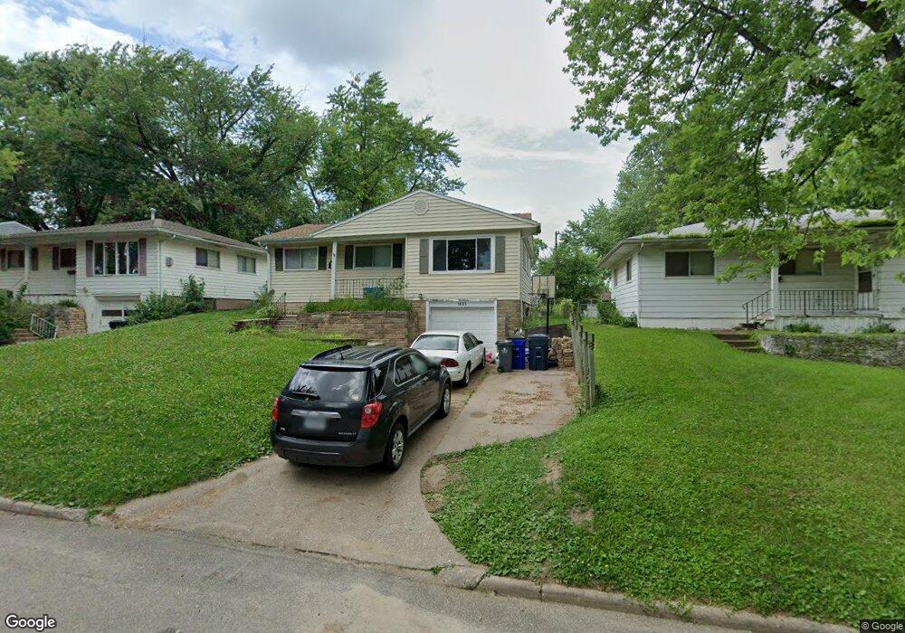 1610 14th Ave SW, Cedar Rapids, IA 52404 - photo 1