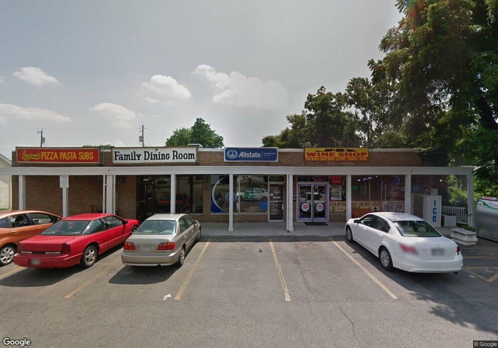 4450 Kenny Rd, Columbus, OH 43220 - photo 1