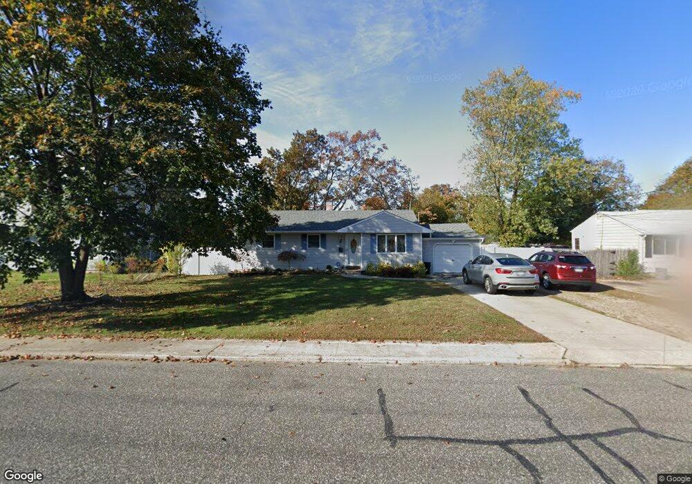 2706 Connecticut Ave, Medford, NY 11763 - photo 1