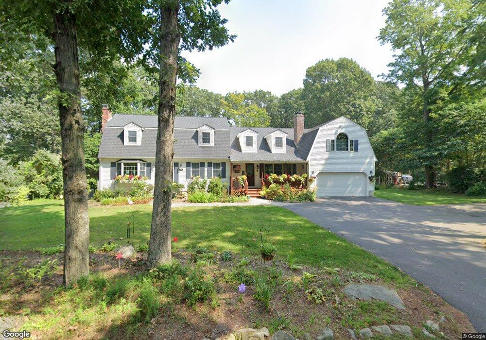 515 Maple St, Franklin, MA 02038 - photo 1