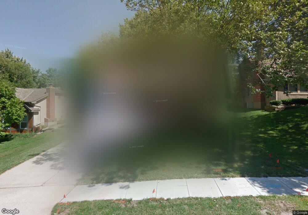 8011 Park St, Lenexa, KS 66215 - photo 1