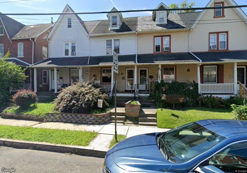 28 E 4th St, Lansdale, PA 19446 - photo 1