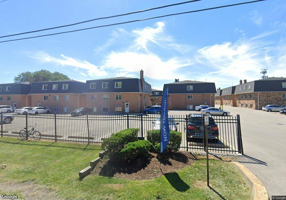 10076 Holly Ln unit 10076, Des Plaines, IL 60016 - photo 1