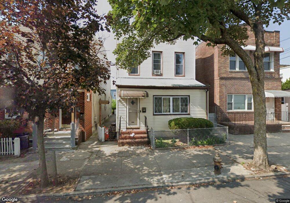 97-14 89th St unit 2, Ozone Park, NY 11416 - photo 1