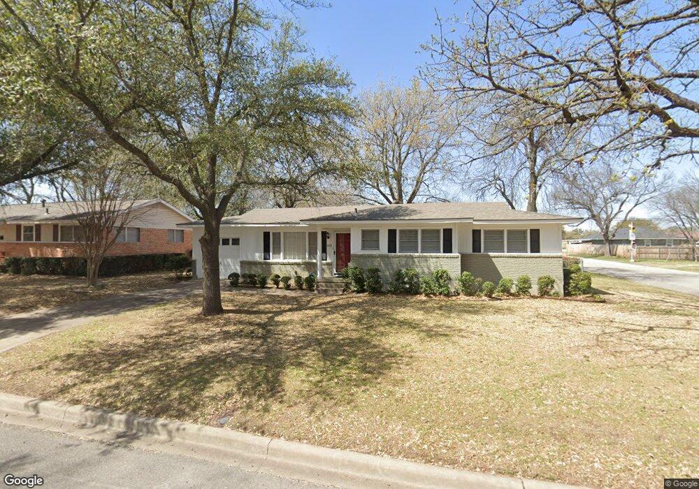 1002 Euclid St, Cleburne, TX 76033 - photo 1