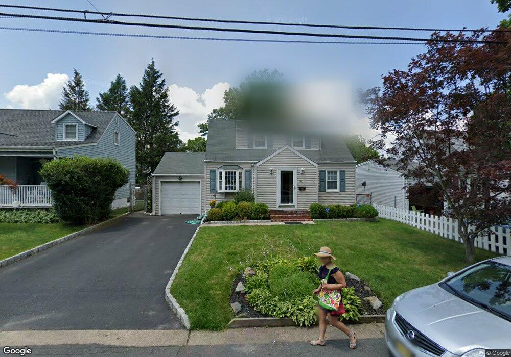 90 Overlook Dr, Dumont, NJ 07628 - photo 1