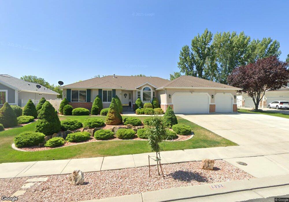 1433 Autumn Oak Cir, West Jordan, UT 84088 - photo 1