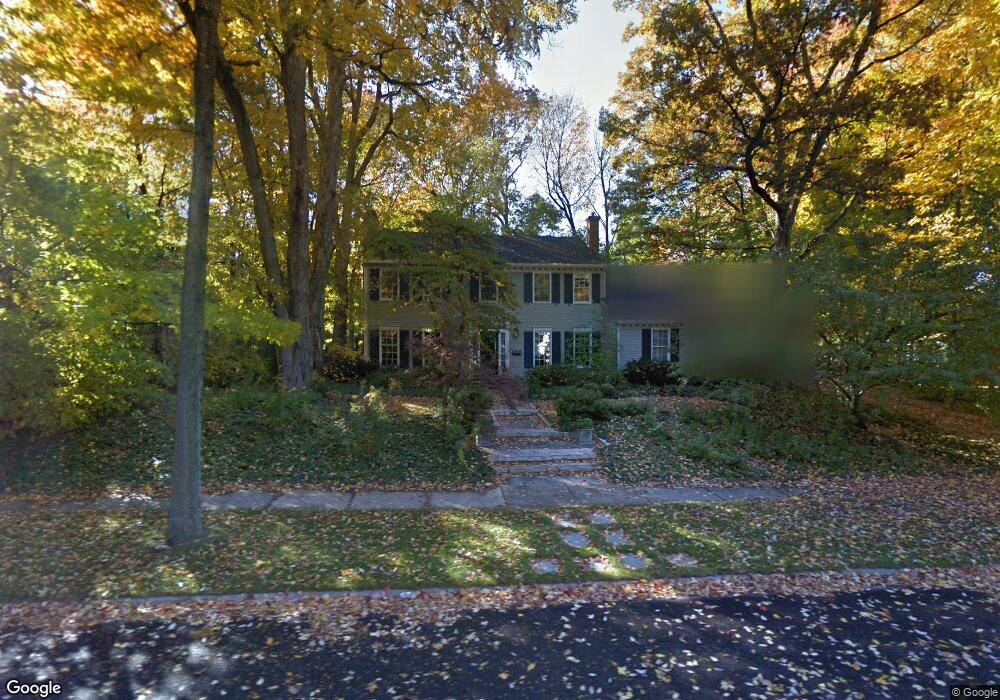 944 Anne Rd, Naperville, IL 60540 - photo 1