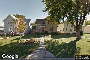 407 1st St SW, Clarion, IA 50525
