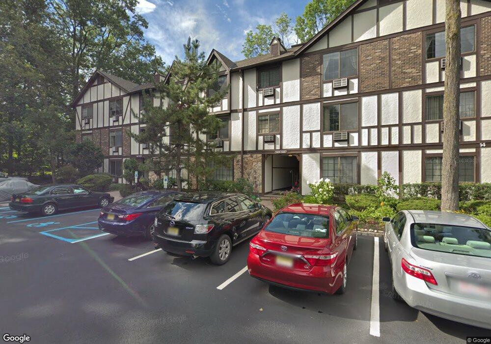 1414 Faulkner Ct, Mahwah, NJ 07430 - photo 1