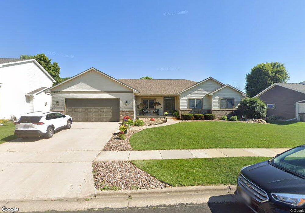 1011 Saddlewood St, Holmen, WI 54636 - photo 1