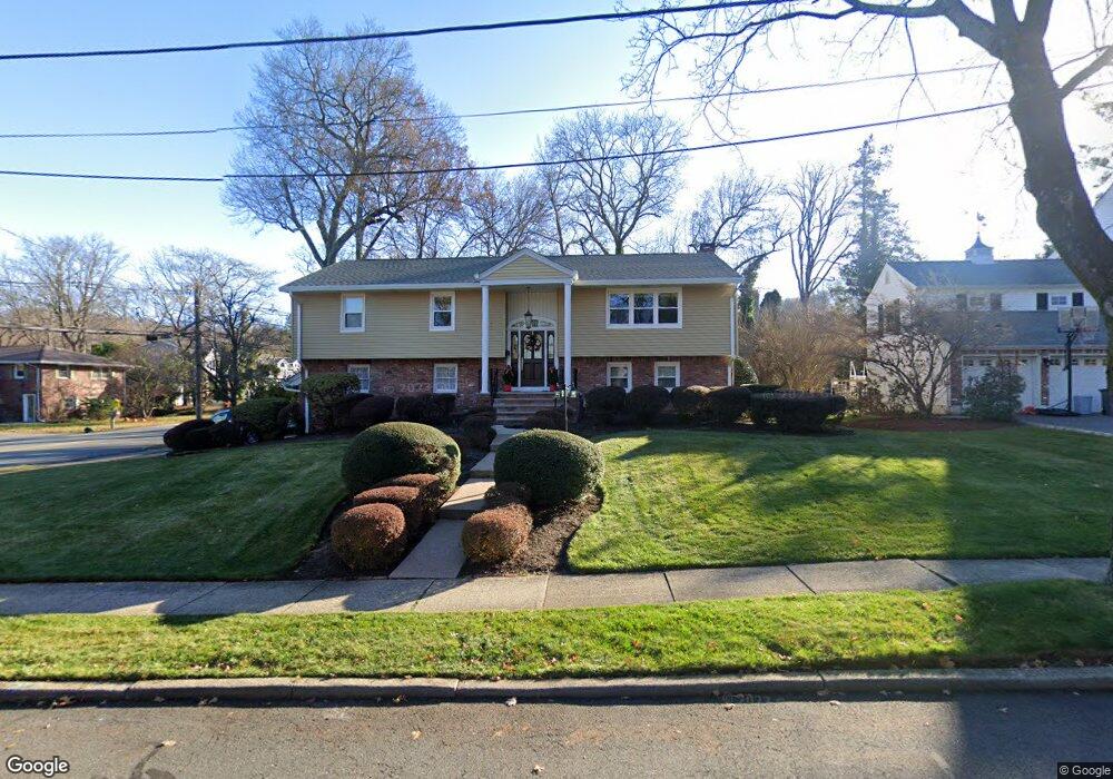 1 Dinsmore Place, Oradell, NJ 07649 - photo 1