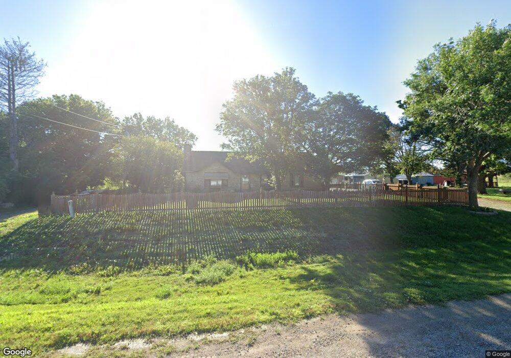 10930 S Topeka Ave, Carbondale, KS 66414 - photo 1