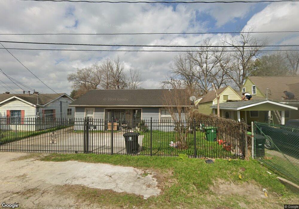 25 Burress St, Houston, TX 77022 - photo 1