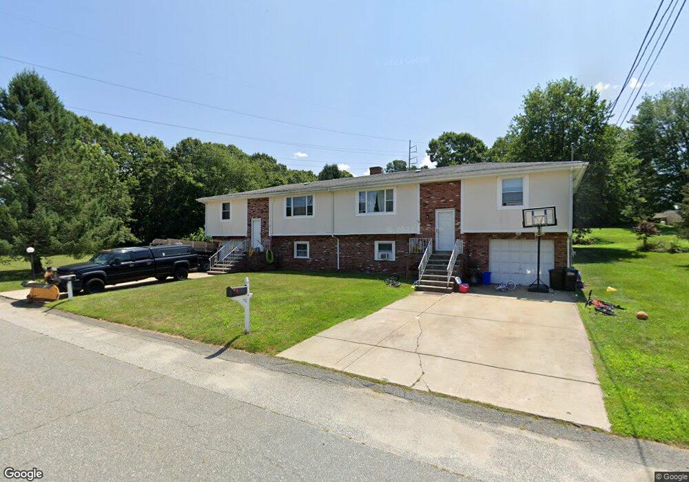 75 E Beardsworth Rd unit 1, Tiverton, RI 02878 - photo 1