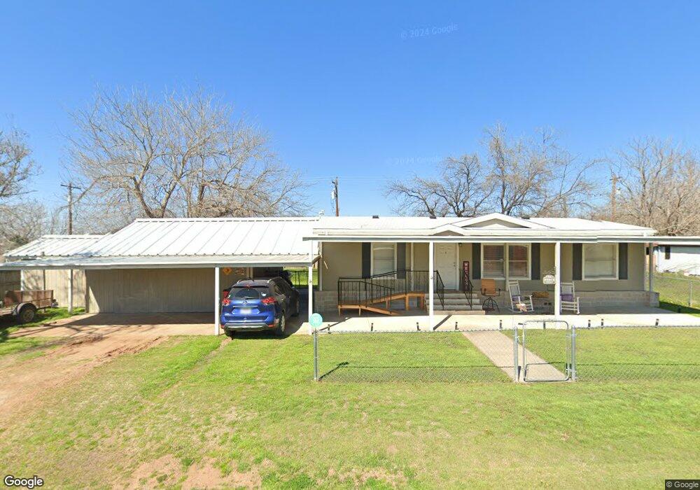 806 Whippoorwill Dr, Granbury, TX 76049 - photo 1