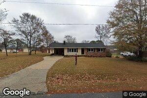 102 Crescent St, Selma, NC 27576