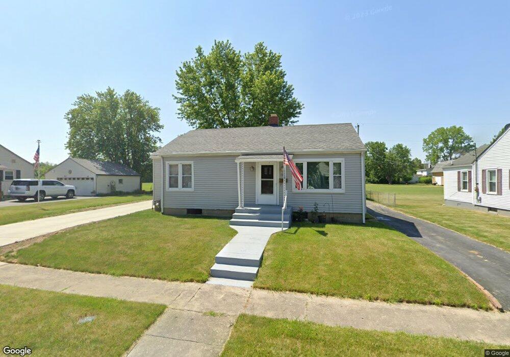 559 Elmwood Dr, Frankfort, IN 46041 - photo 1