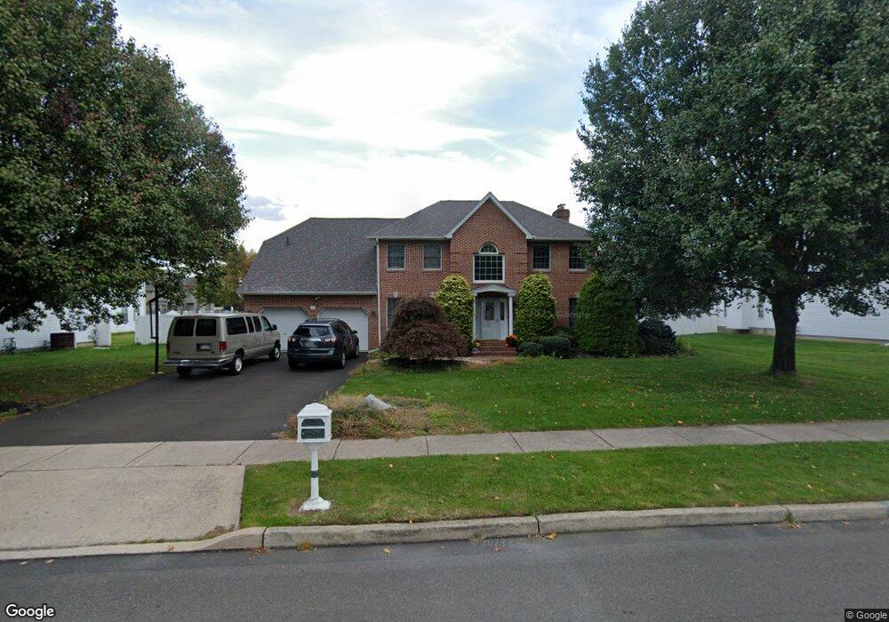 19 Green Meadow Dr, Langhorne, PA 19047 - photo 1