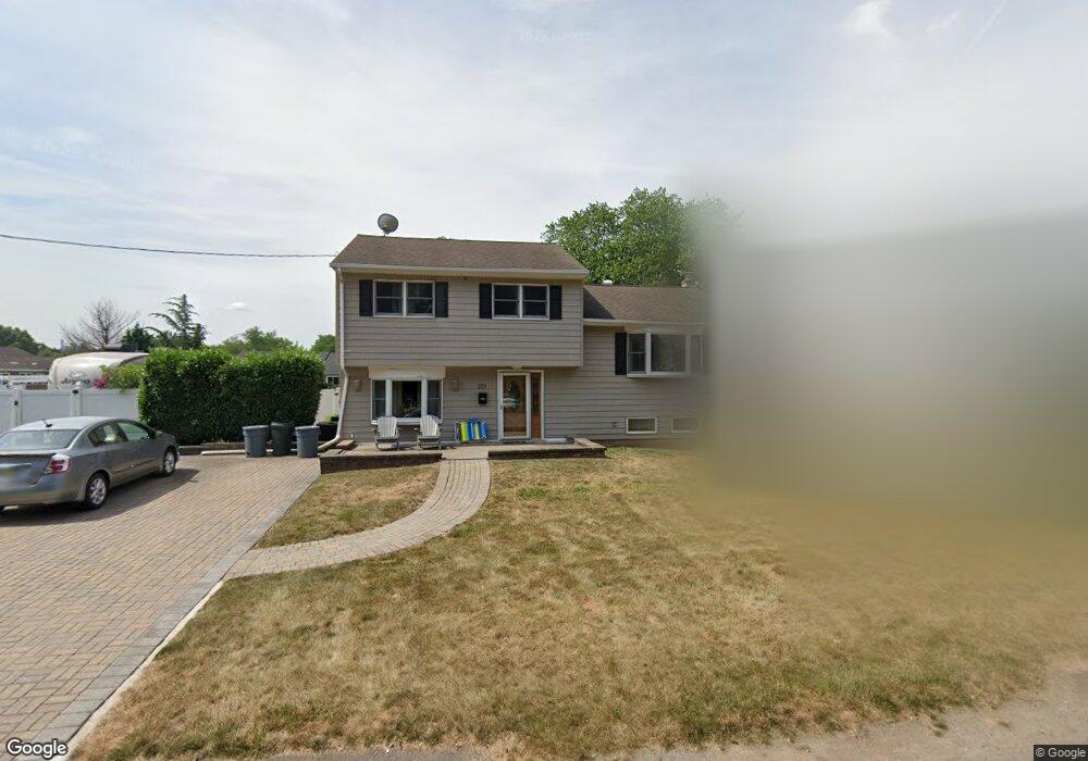 219 Vesper Ave, Middlesex, NJ 08846 - photo 1