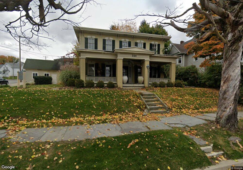 320 N Blakely St, Dunmore, PA 18512 - photo 1