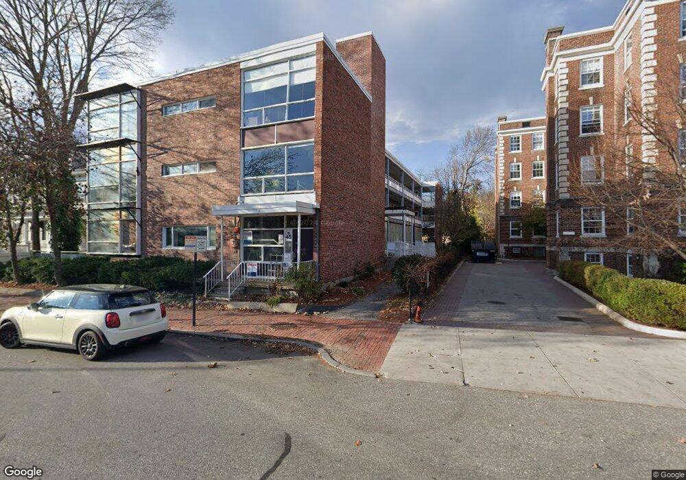 45 Linnaean St unit 45, Cambridge, MA 02138 - photo 1