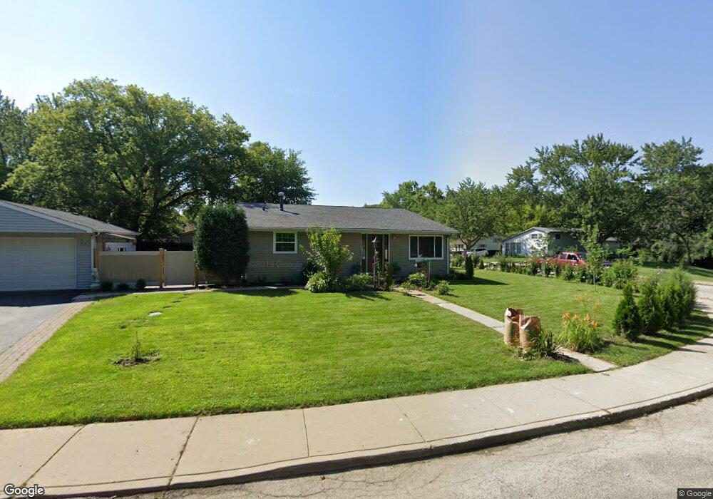 1315 Sacramento Dr unit 6, Carpentersville, IL 60110 - photo 1