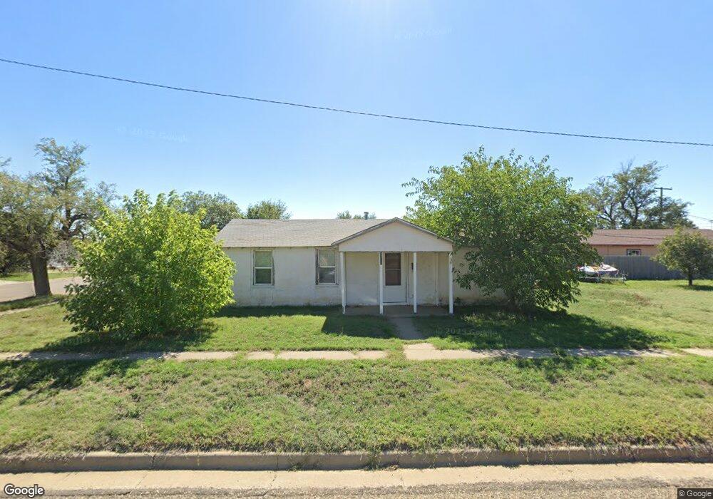 1102 S Klein Ave, Dumas, TX 79029 - photo 1