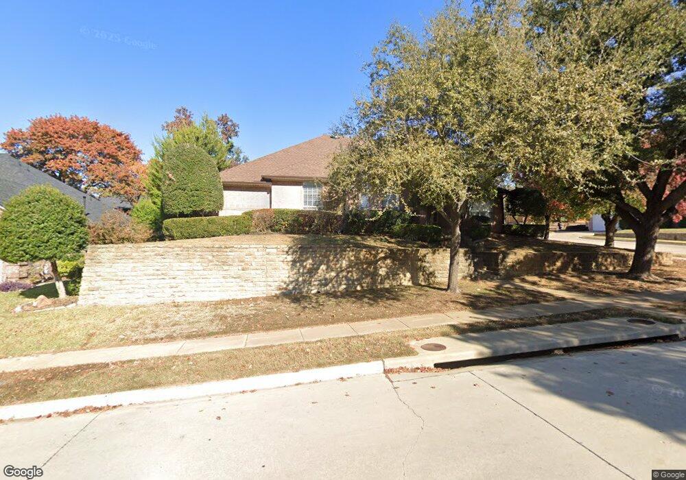 933 Carousel Dr, Bedford, TX 76021 - photo 1
