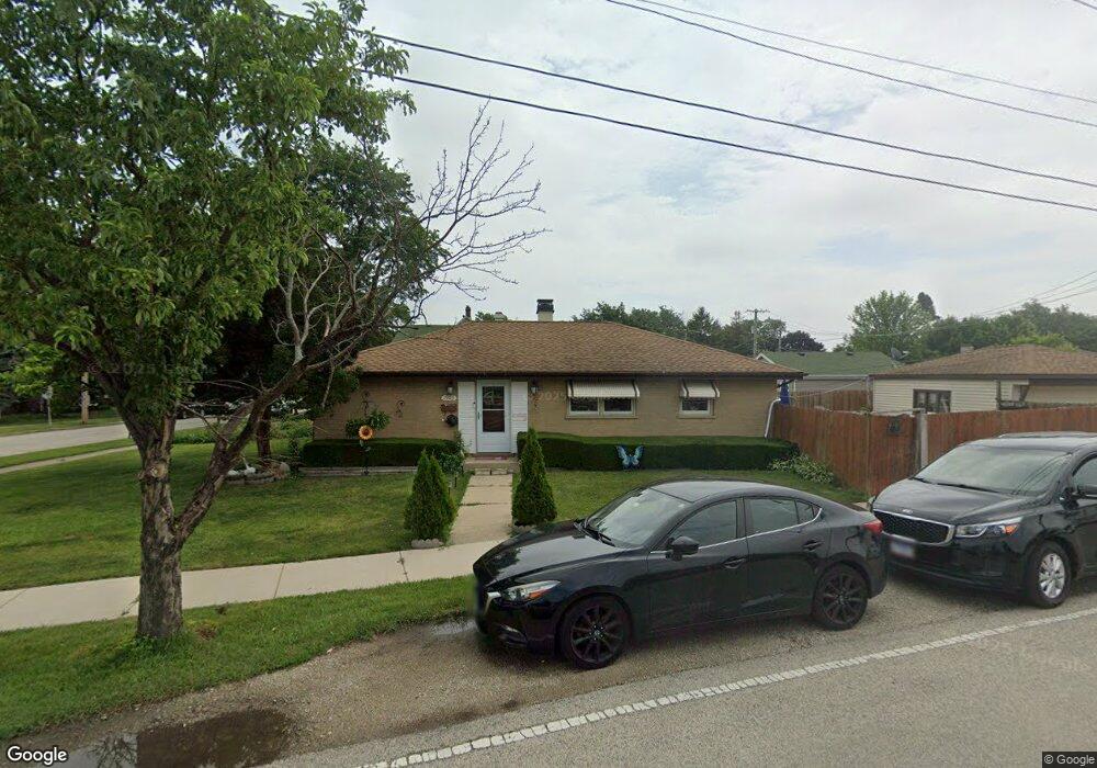1903 Deane St, Des Plaines, IL 60018 - photo 1