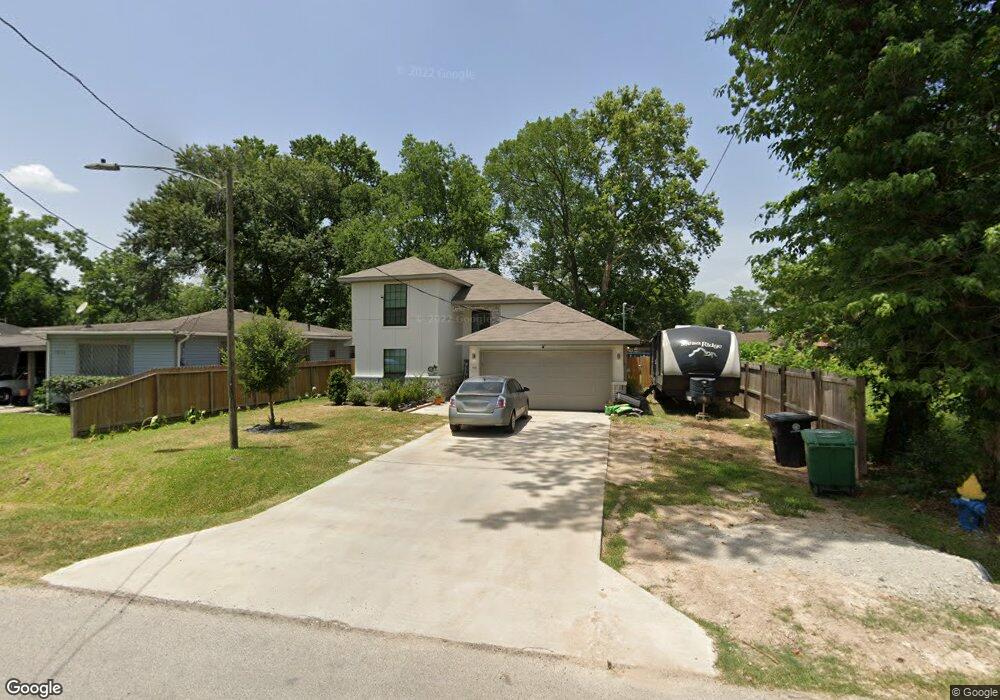 1026 Ellington St, Houston, TX 77088 - photo 1