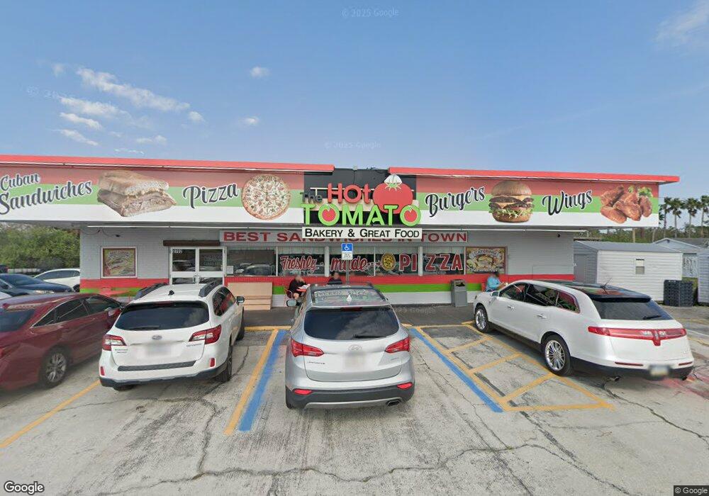 2702 E College Ave, Ruskin, FL 33570 - photo 1