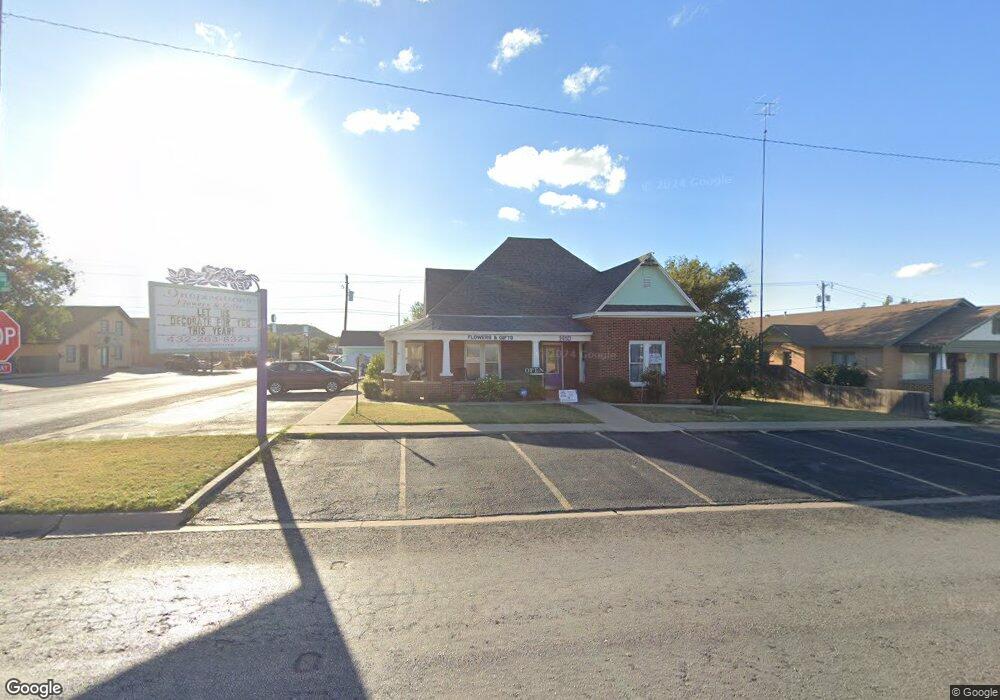 1410 Scurry St, Big Spring, TX 79720 - photo 1