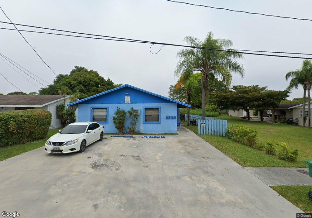 11425 SW 214th St, Miami, FL 33189 - photo 1