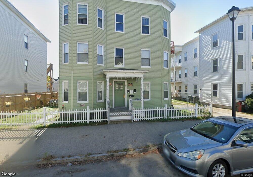 367 Spruce St unit 2, Manchester, NH 03103 - photo 1