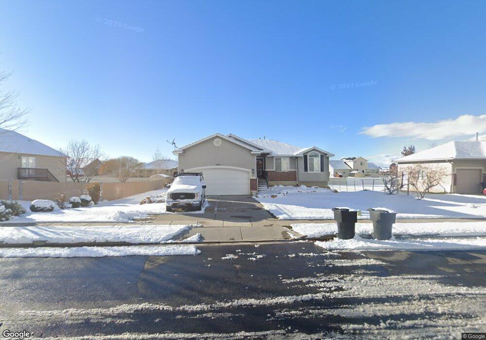 2407 N 2710 W, Clearfield, UT 84015 - photo 1