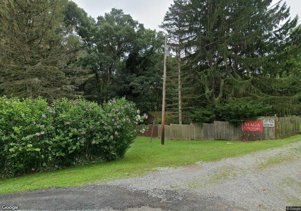 46707 Smith St, East Liverpool, OH 43920 - photo 1