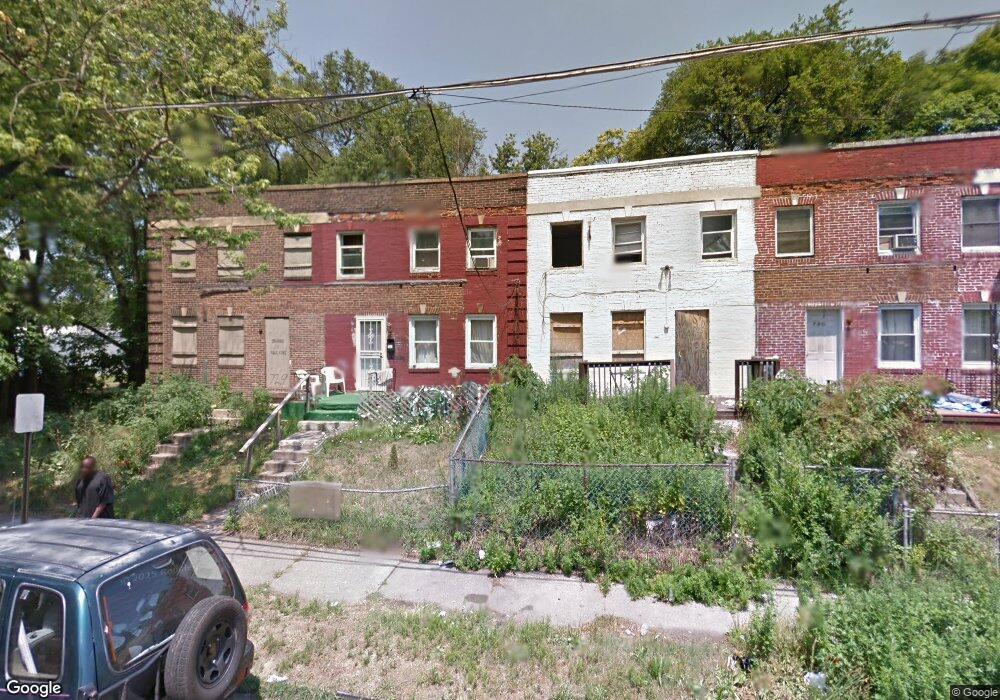 731 Sylvan St, Camden, NJ 08104 - photo 1