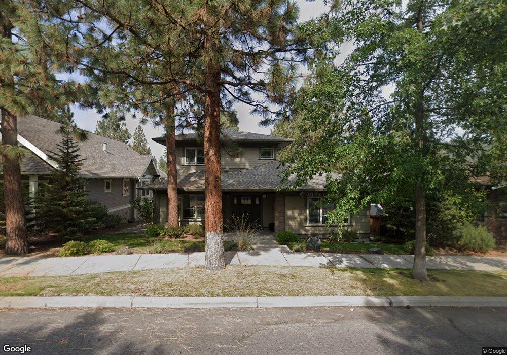 2422 NW Lemhi Pass Dr, Bend, OR 97701 - photo 1